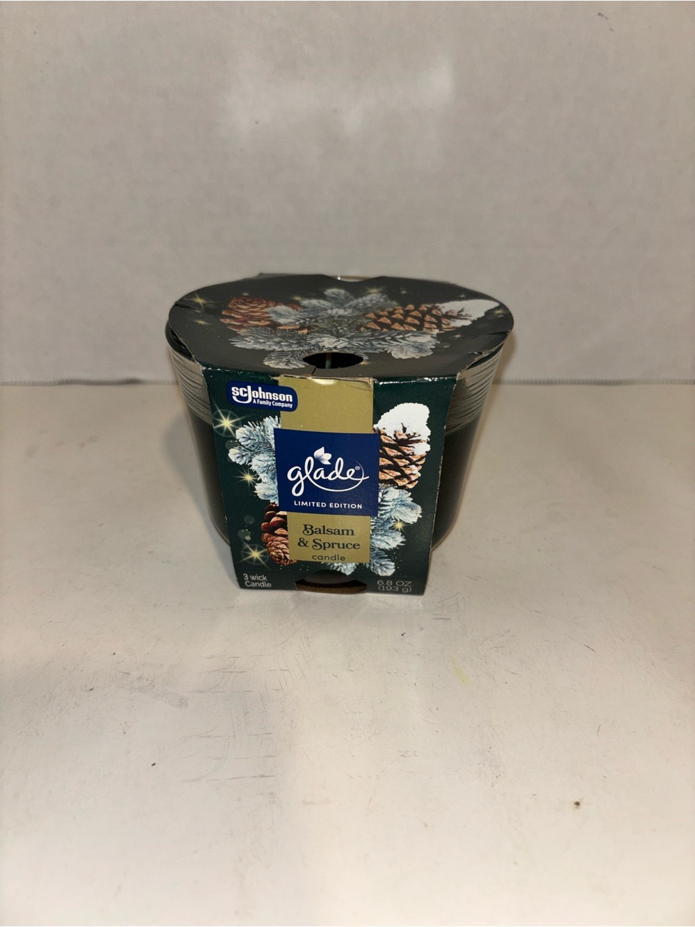 Glade Balsam & Spruce Limited Edition Candle - Dark Green-Discontinued-New